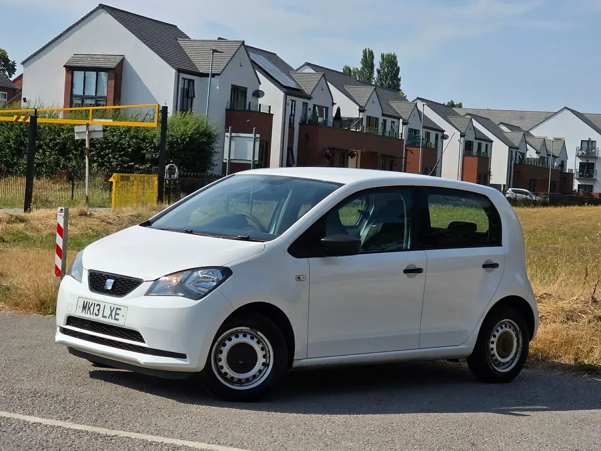 Used Seat Mii 60 HP (44 kW) 2013 White Hatchback