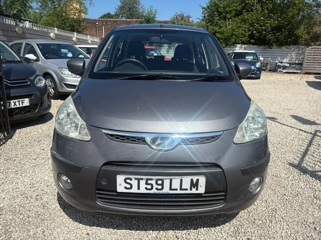 Used Hyundai i10 Comfort 77 HP (56 kW) 2009 Grey Hatchback