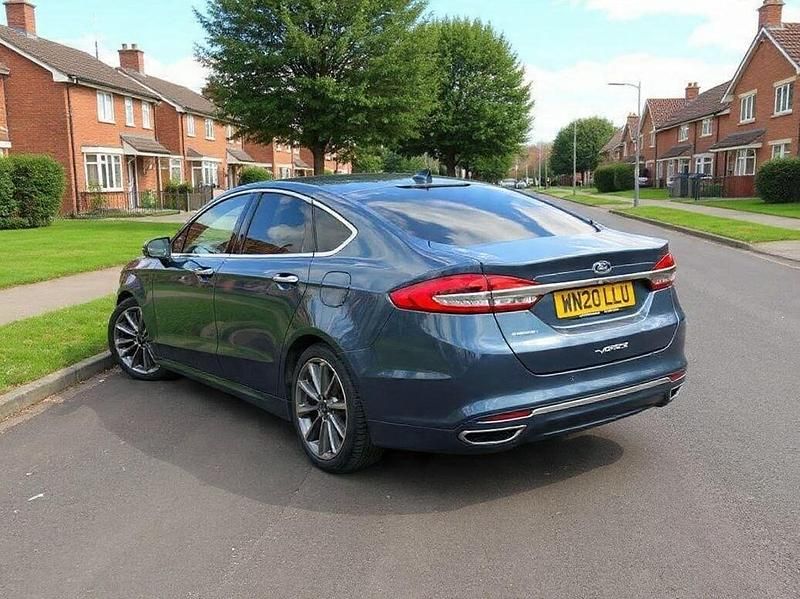 Usado Ford Mondeo Vignale 187 HP (137 kW) 2020 Azul Sedan