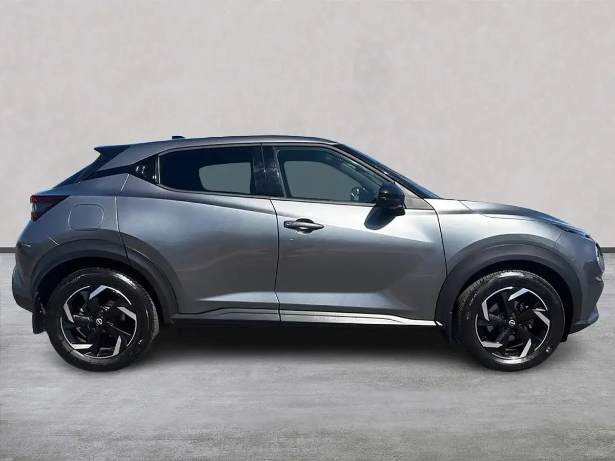 Used Nissan Juke N-Connecta 114 HP (83 kW) 2023 Grey SUV