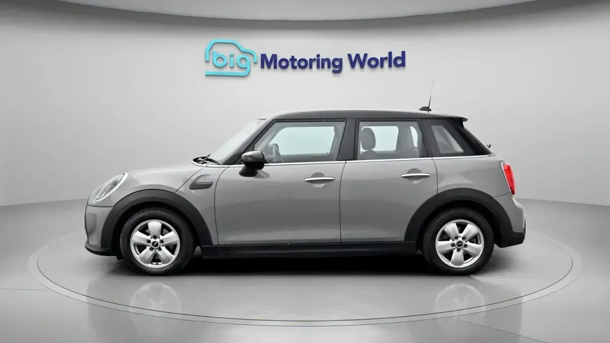 Used Mini Cooper Classic 136 HP (100 kW) 2022 Grey Hatchback