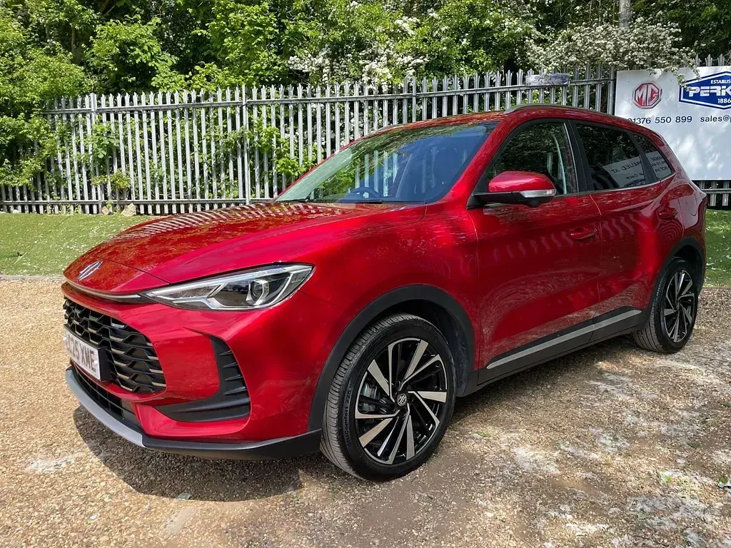 Usado MG ZS Trophy 196 HP (144 kW) 2025 Vermelho SUV