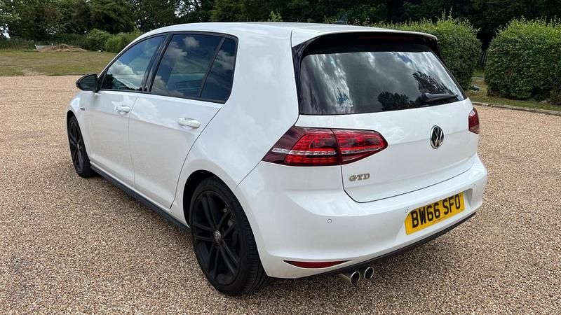 Used VW Golf VII GTD 2017 White Hatchback