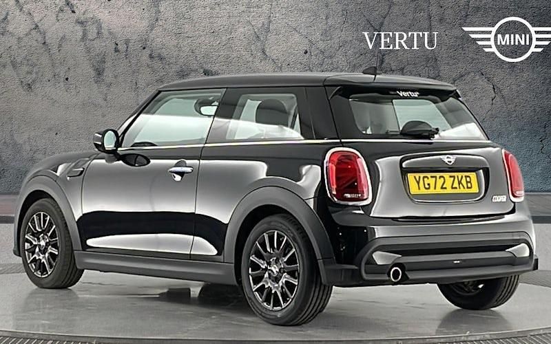 Used Mini Cooper Classic 136 HP (100 kW) 2022 Black Hatchback