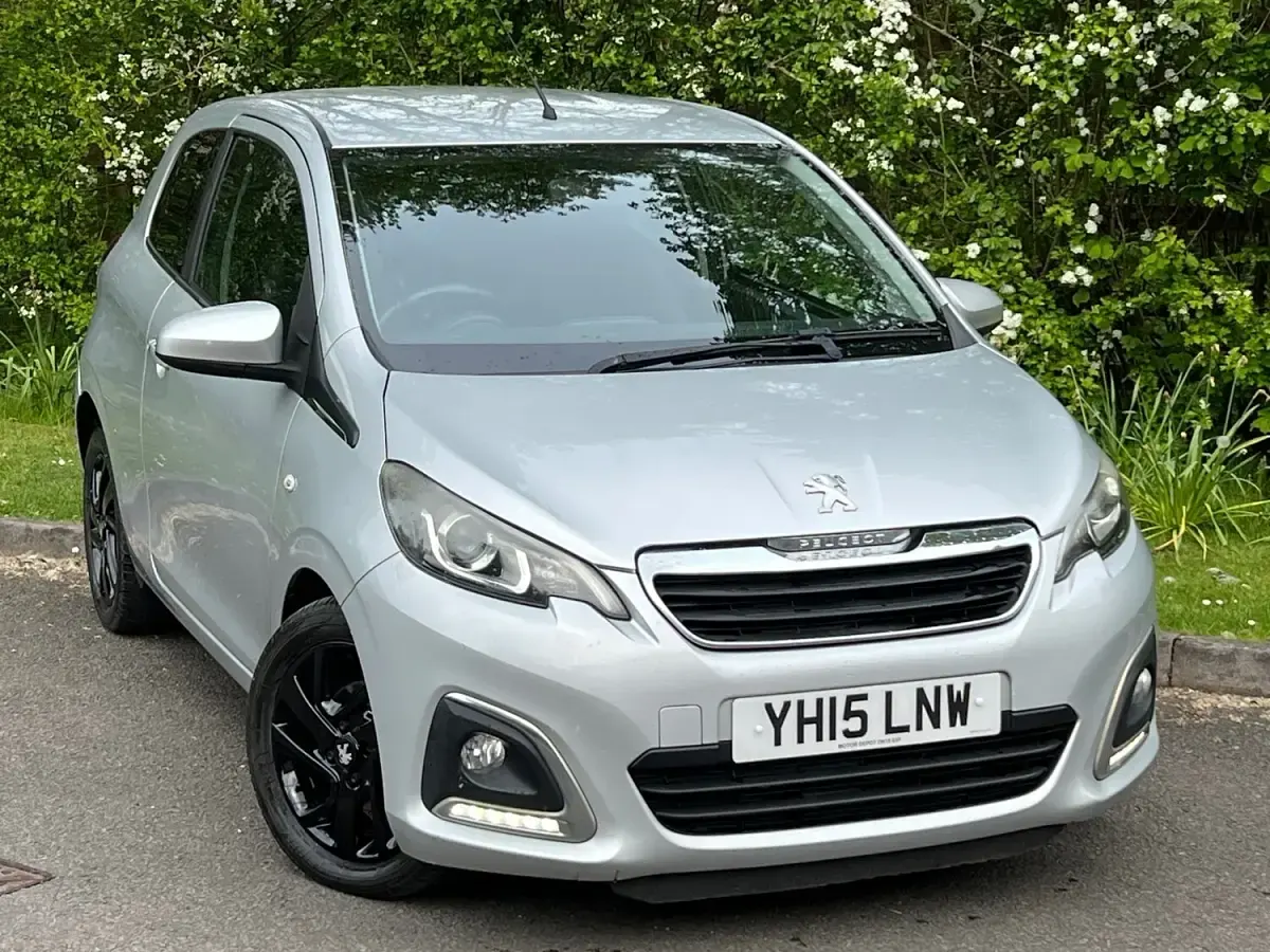 Used Peugeot 108 Allure 82 HP (60 kW) 2015 Silver Hatchback