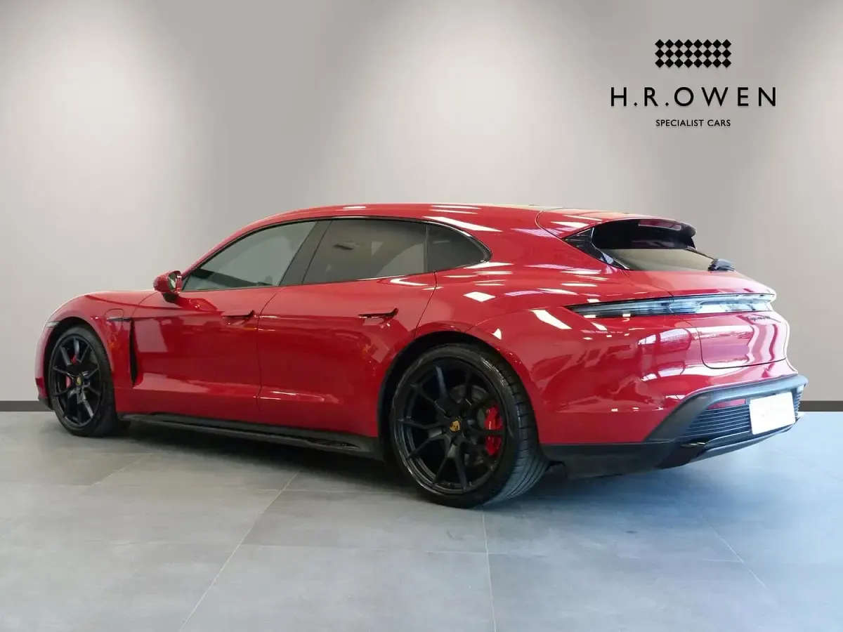 Used Porsche Taycan 439 kW (598 HP) 2022 Red Estate