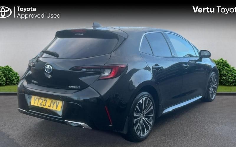 Used Toyota Corolla Design 140 HP (102 kW) 2026 Hatchback