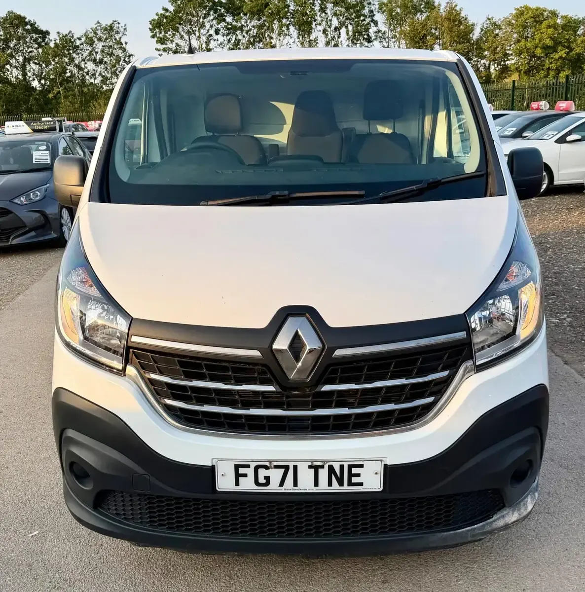 Used Renault Trafic Business 2021 White MPV