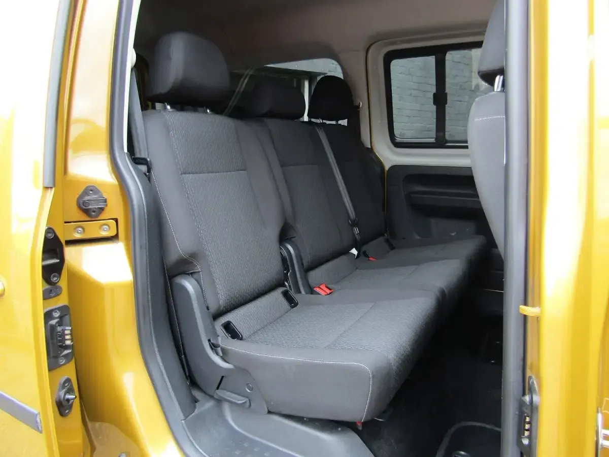 Used VW Caddy Life 122 HP (89 kW) 2021 Yellow MPV