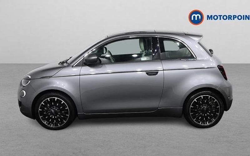 Used Fiat 500e La Prima 86 kW (118 HP) 2026 Hatchback