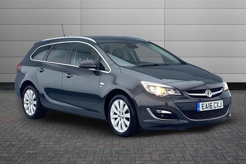 Used Vauxhall Astra Elite 200 HP (147 kW) 2016 Grey Estate