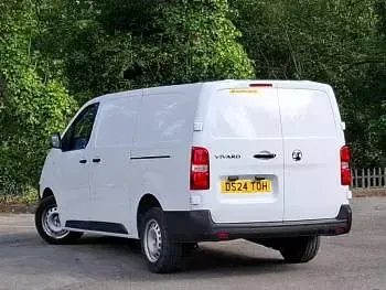 Gebraucht Vauxhall Vivaro 2024 Weiß Van / Kleinbus