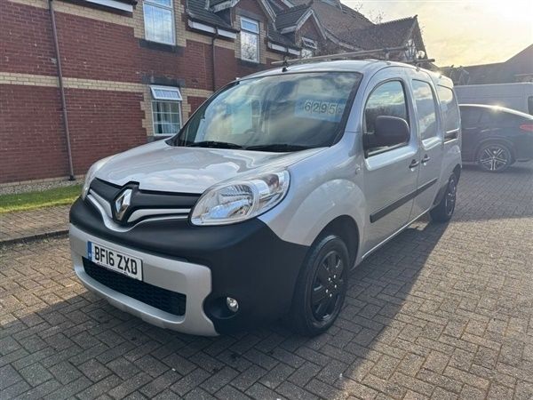 Silver Used 2016 Renault Kangoo MPV | £7,554 (Expensive) - Image 1/1