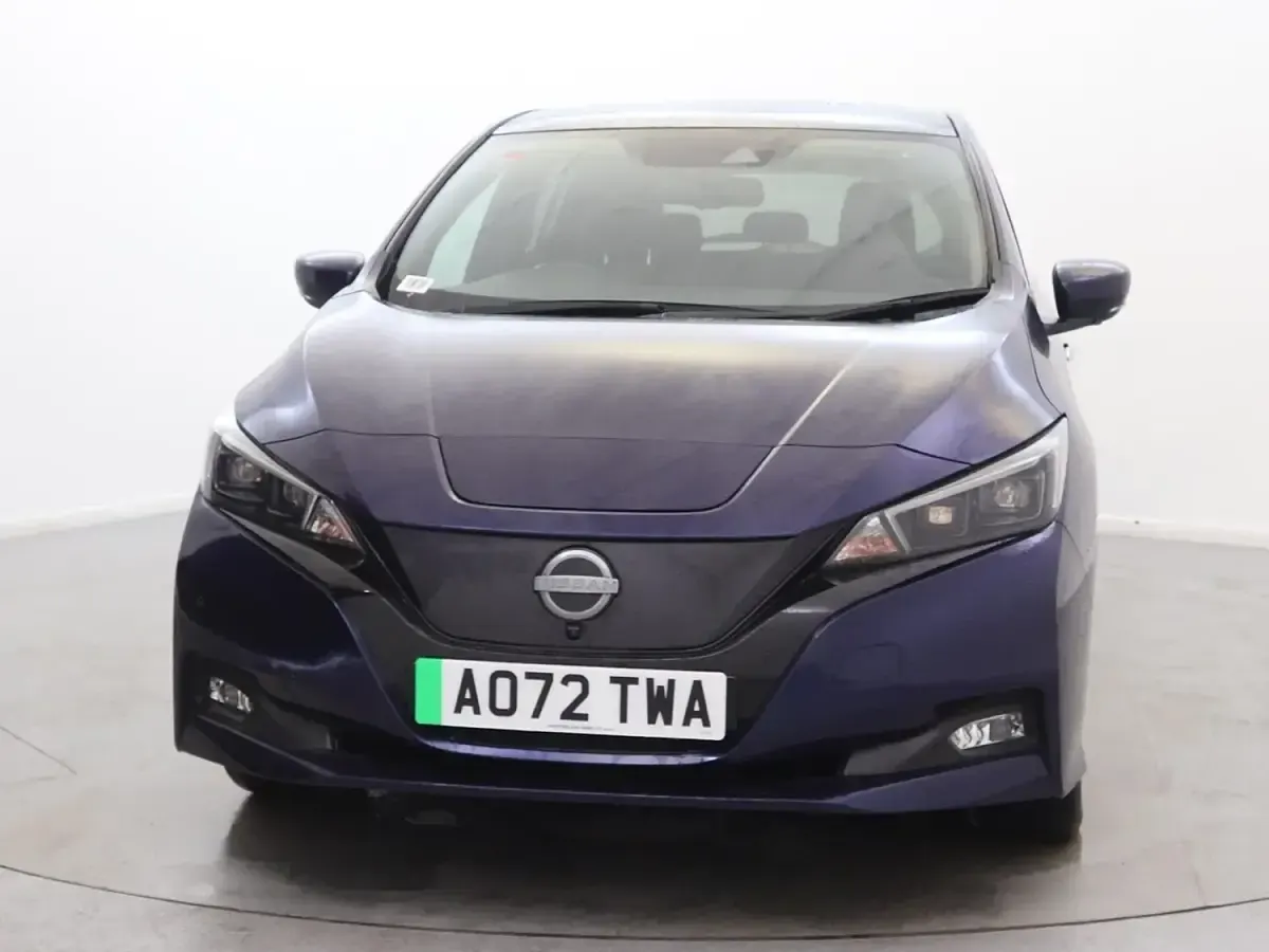 Used Nissan Leaf Tekna 110 kW (150 HP) 2022 Blue Hatchback
