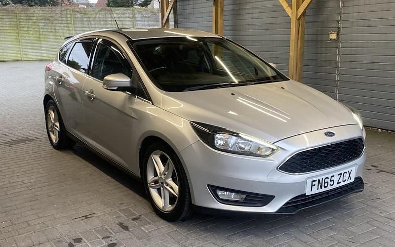 Used Ford Focus Zetec 120 HP (88 kW) 2016 Hatchback