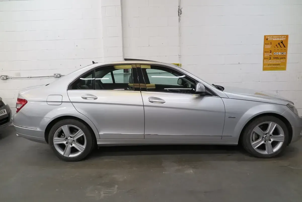 Begagnad Mercedes C350 Elegance 2008 Silver Sedan