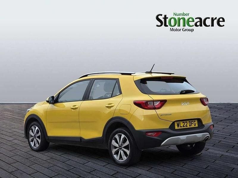 Used Kia Stonic 100 HP (73 kW) 2022 Yellow SUV
