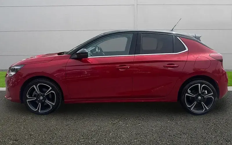 Used Vauxhall Corsa Edition 101 HP (74 kW) 2022 Red Hatchback