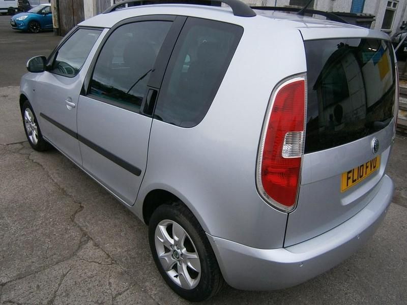 Used Skoda Roomster SE 105 HP (77 kW) 2010 Silver MPV