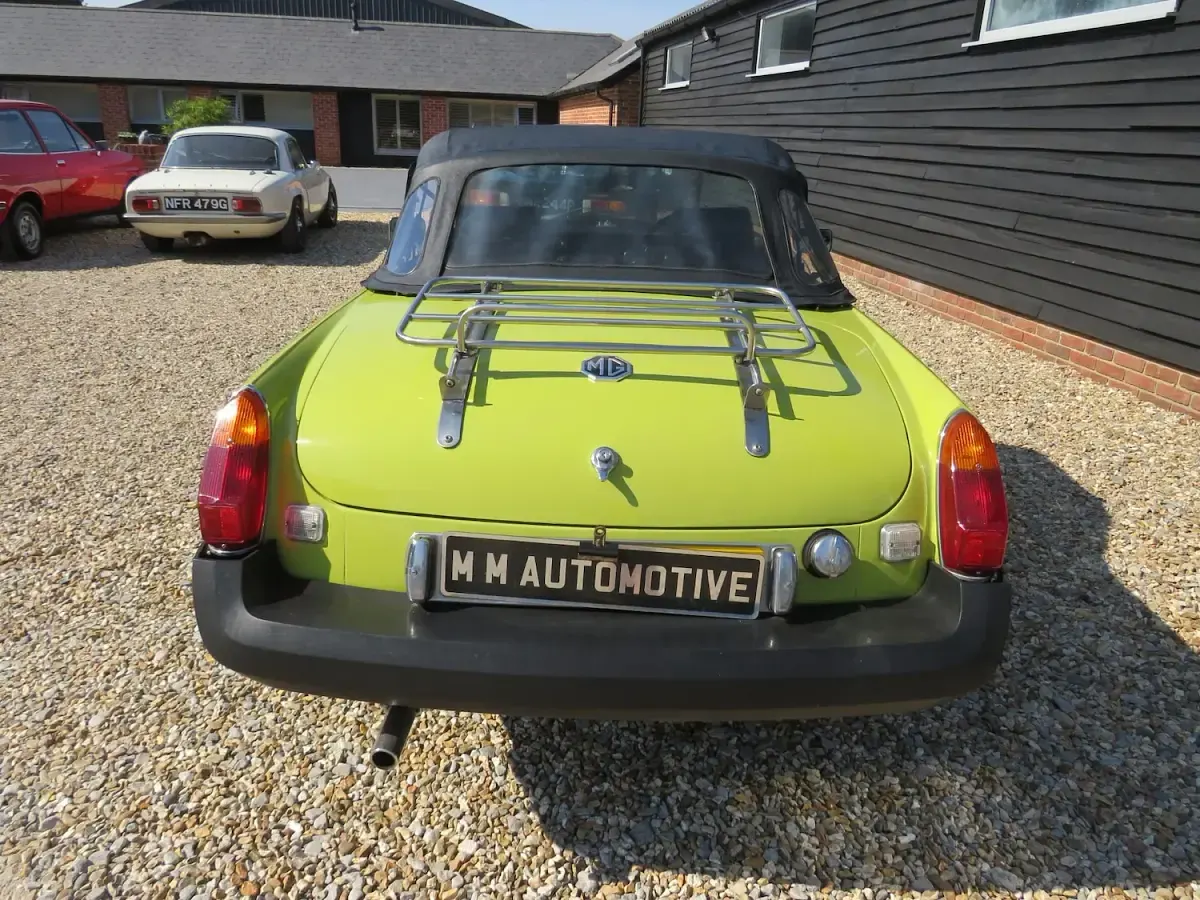 Used MG B 95 HP (69 kW) 1976 Yellow Cabriolet