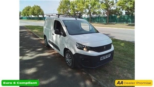 White Used 2020 Peugeot Partner S MPV | £10,799 (A bit pricey) - Image 1/4