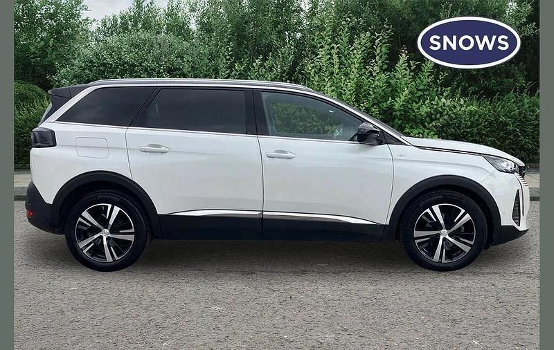 Used Peugeot 5008 GT 131 HP (96 kW) 2023 White SUV