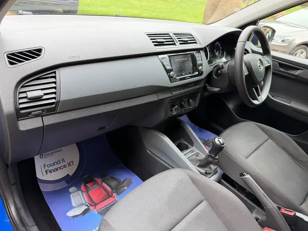 Used Skoda Fabia 75 HP (55 kW) 2019 Blue Hatchback