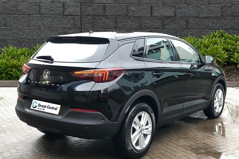 Used Vauxhall Grandland X Design Edition 130 HP (95 kW) 2024 Black SUV