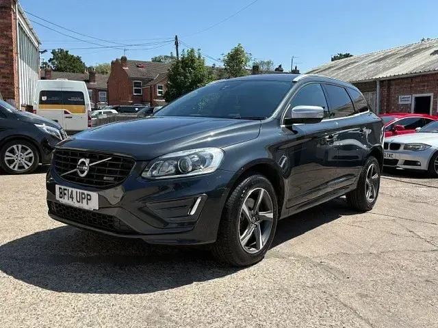 Used Volvo XC60 R-Design 215 HP (158 kW) 2014 Grey SUV