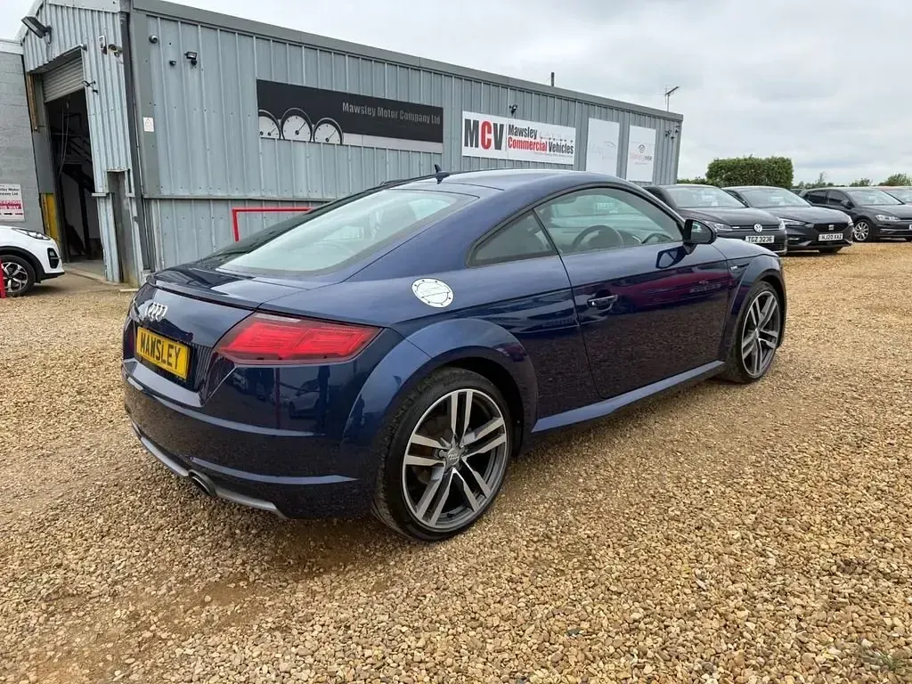 Używany Audi TT S-Line 180 KM (132 kW) 2017 Niebieski Coupe