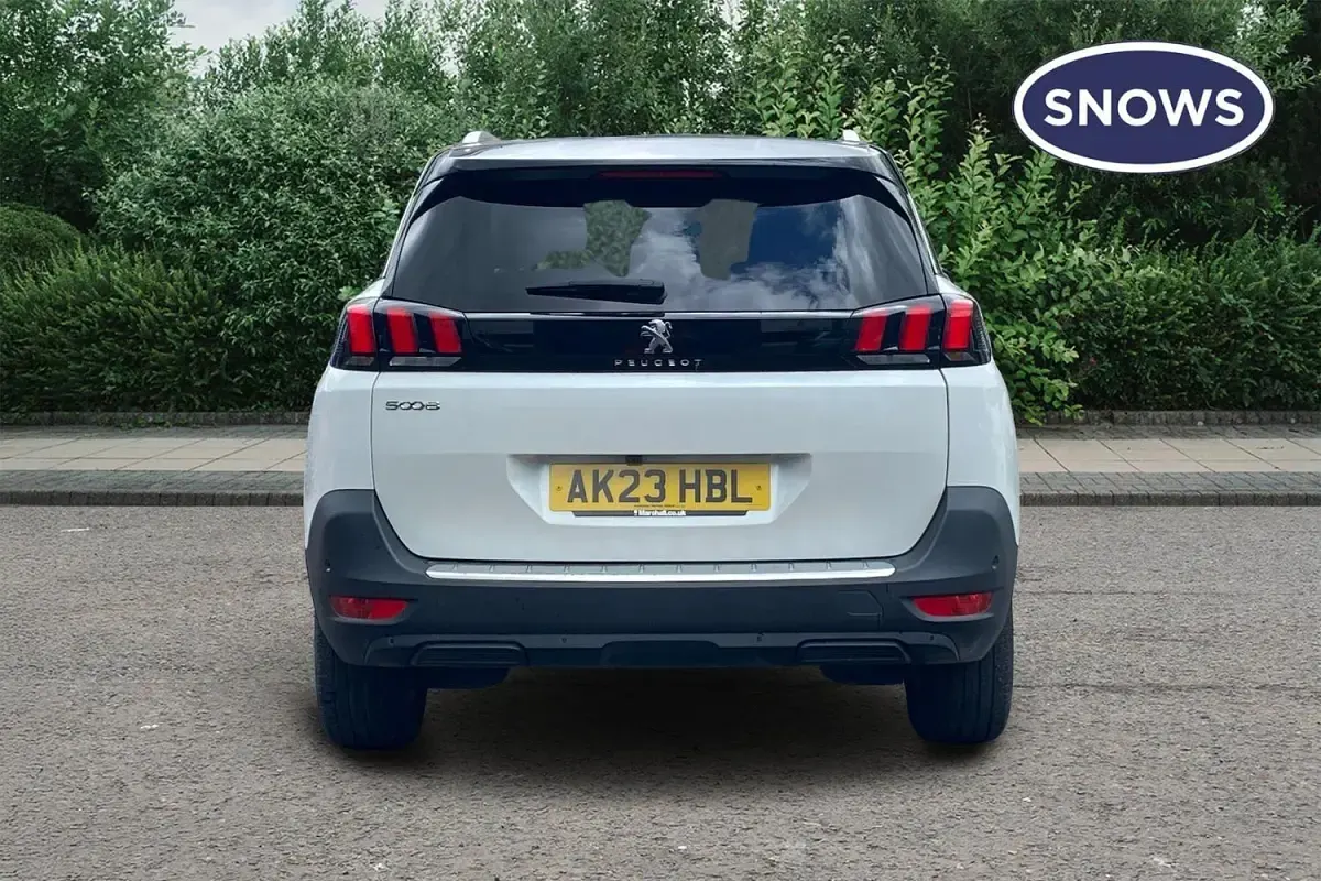 Used Peugeot 5008 Active+ 131 HP (96 kW) 2023 White SUV