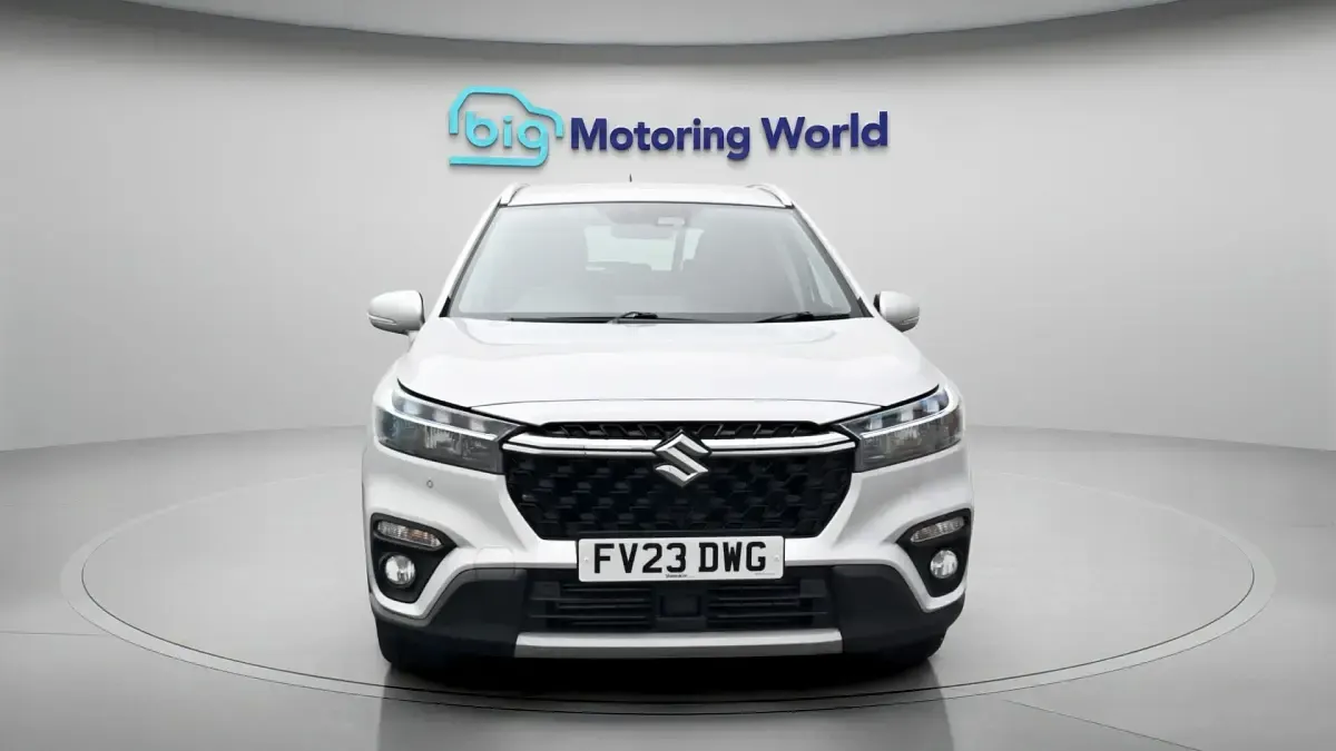 Used Suzuki SX4 S-Cross 129 HP (94 kW) 2023 Silver SUV