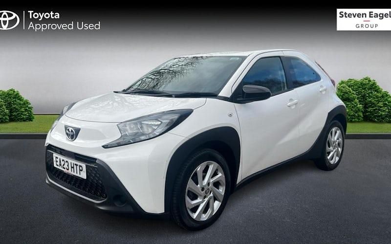 Used Toyota Aygo X PURE 72 HP (52 kW) 2025 SUV