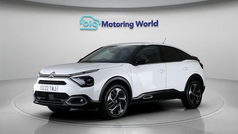 Used Citroën C4 PureTech 129 HP (94 kW) 2022 White Hatchback