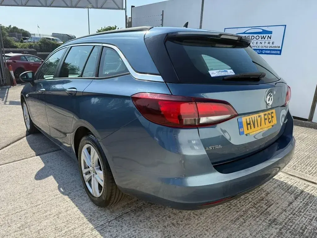 Used Vauxhall Astra S 2017 Blue Estate