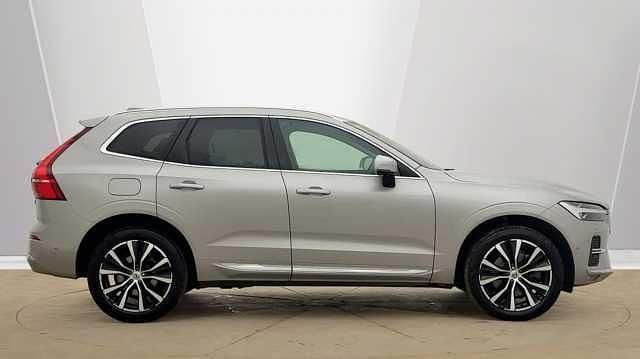 Second-hand Volvo XC60 Ultra 247 CP (181 kW) 2025 Argintiu SUV