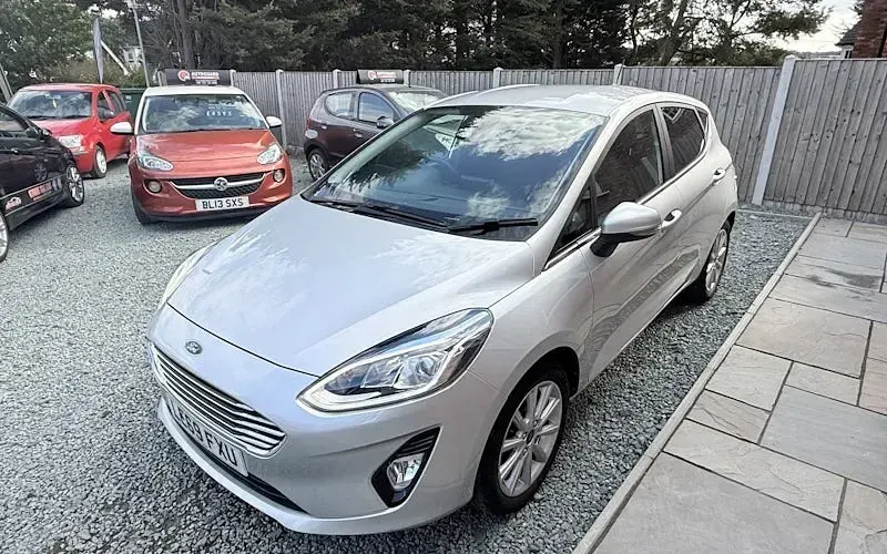 Used Ford Fiesta Titanium 101 HP (74 kW) 2020 Silver Hatchback