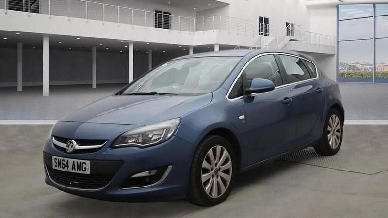 Used Vauxhall Astra Elite 165 HP (121 kW) 2014 Blue Hatchback