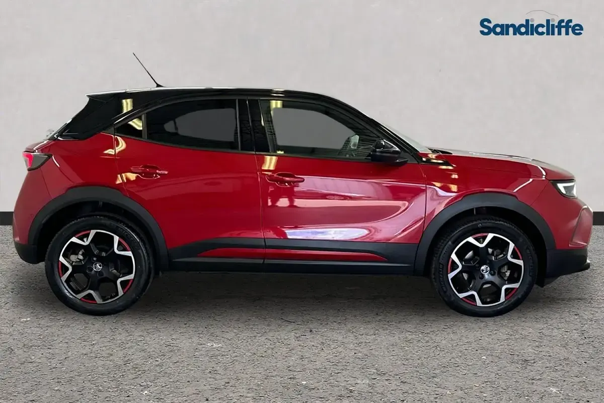 Usado Vauxhall Mokka GS Line 130 HP (95 kW) 2023 Vermelho SUV