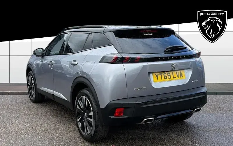 Gebraucht Peugeot 2008 GT-line 129 PS (94 kW) 2020 Grau SUV