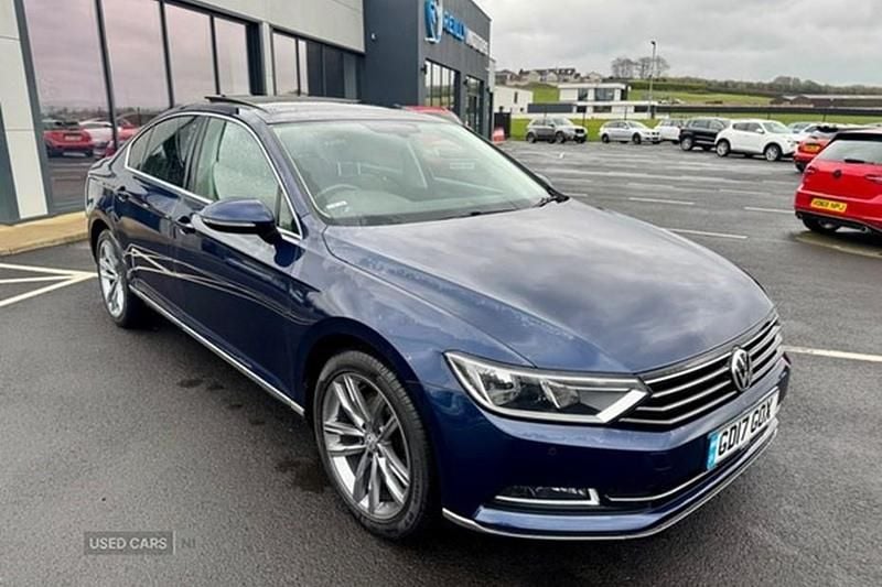 Used VW Passat GT 150 HP (110 kW) 2017 Blue Sedan