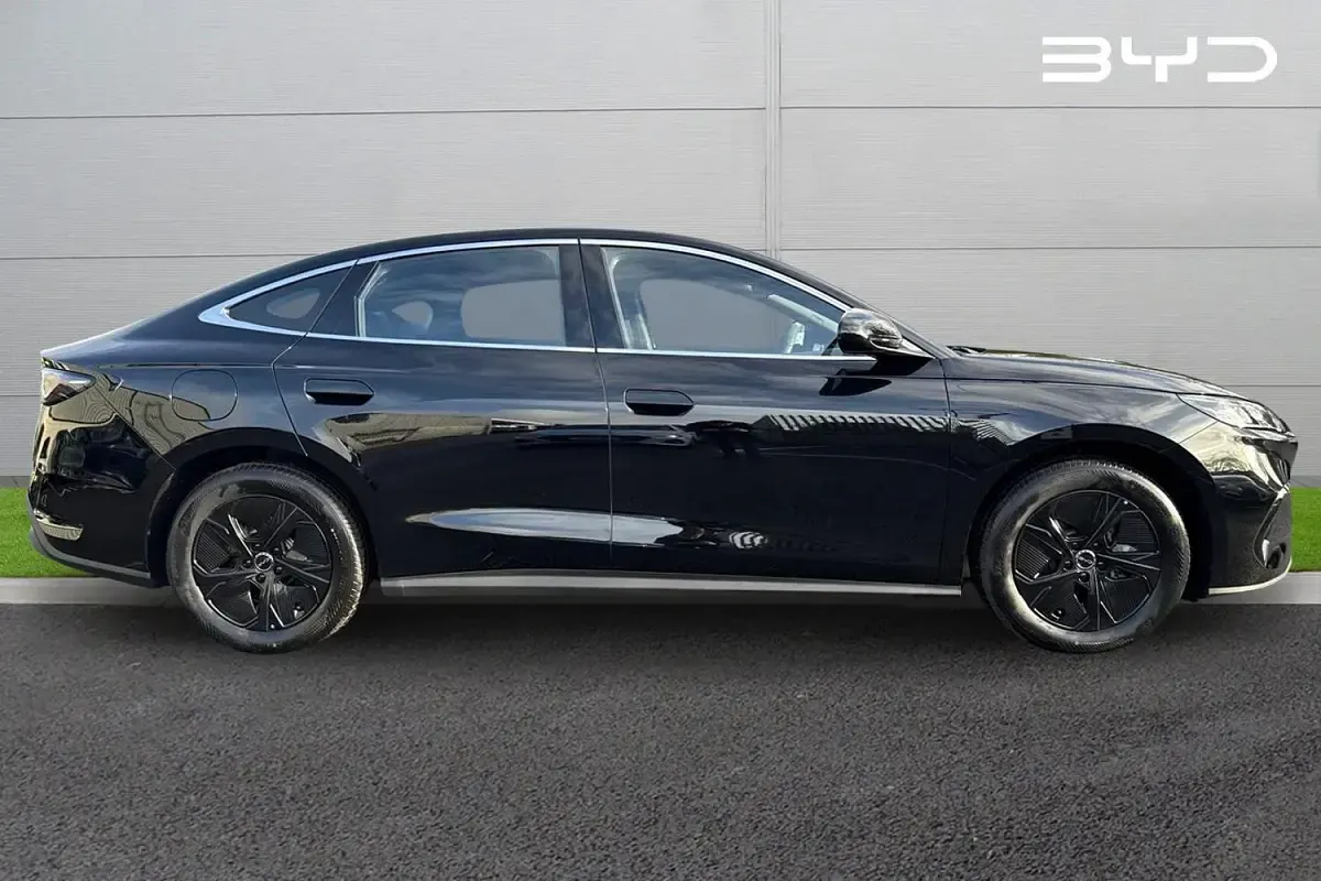 New BYD Seal Boost 184 HP (135 kW) 2025 Black Sedan
