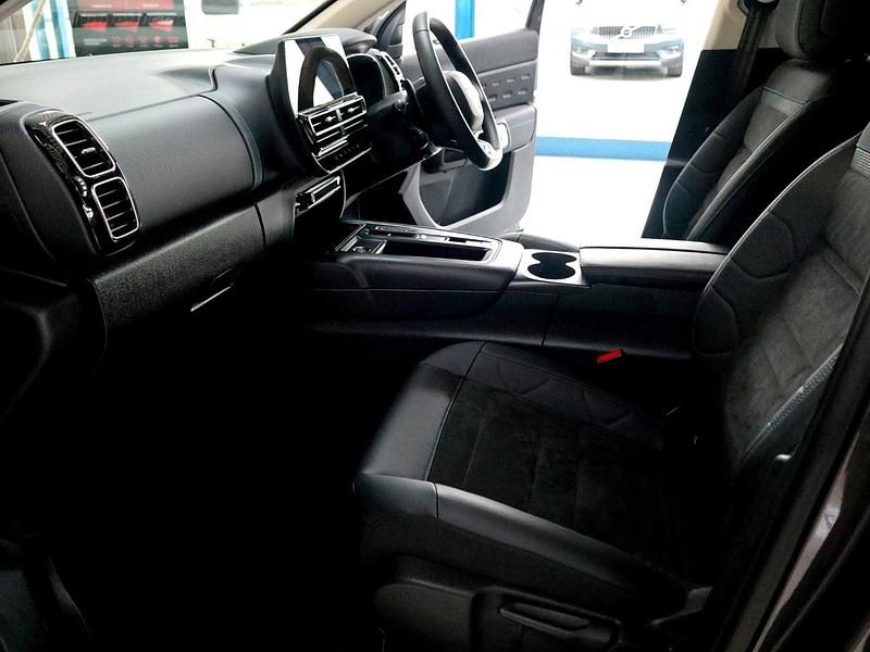 New Citroën C5 Aircross 2025 Platinum grey SUV