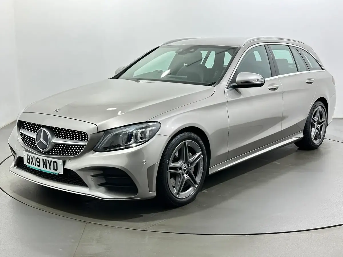Used Mercedes C200 AMG Line Premium 184 HP (135 kW) 2019 Silver Estate