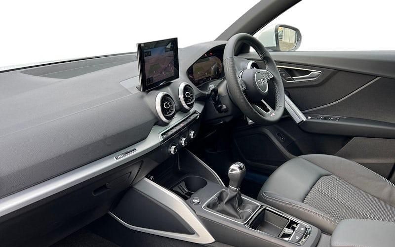 New Audi Q2 S-Line 150 HP (110 kW) 2025 SUV