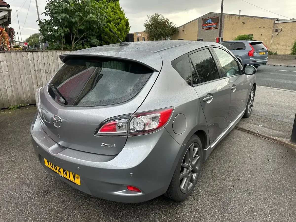 Used Mazda 3 Inclusive 182 HP (133 kW) 2012 Silver Hatchback