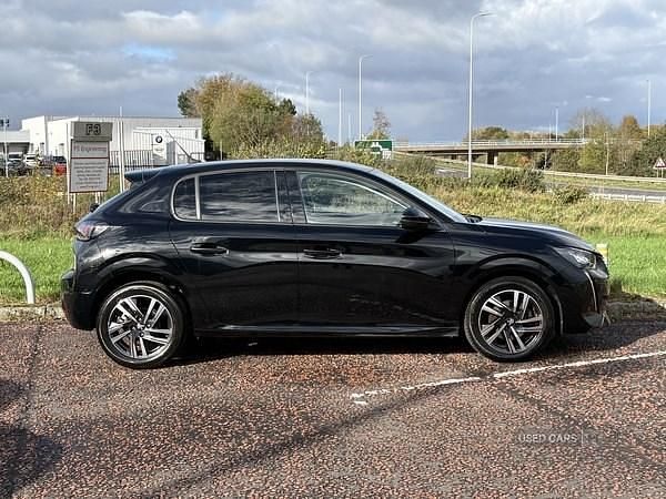 Used Peugeot 208 Allure+ 101 HP (74 kW) 2023 Black Hatchback