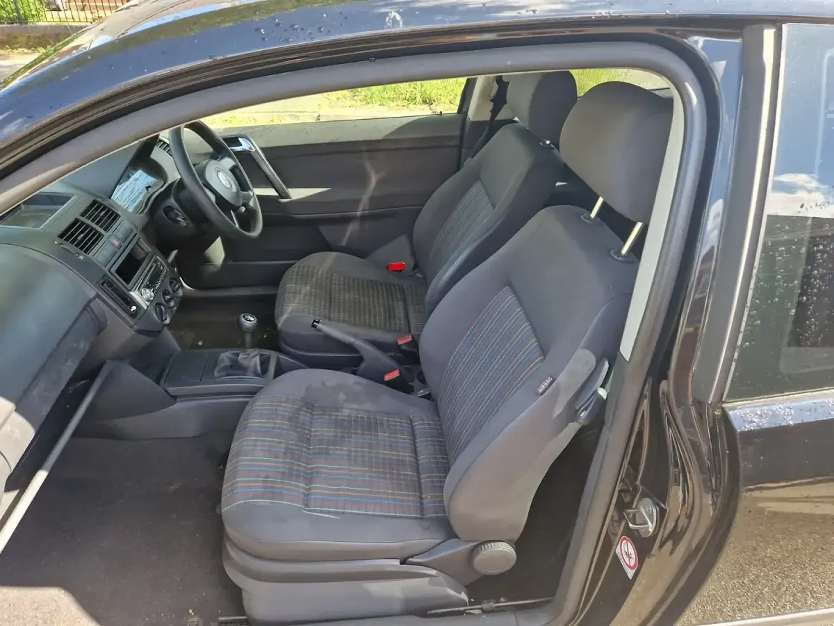 Used VW Polo 55 HP (40 kW) 2005 Black Hatchback