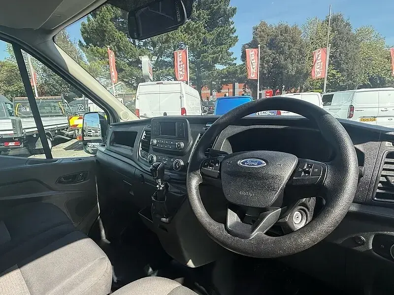 Used Ford Transit 130 HP (95 kW) 2021 White Van