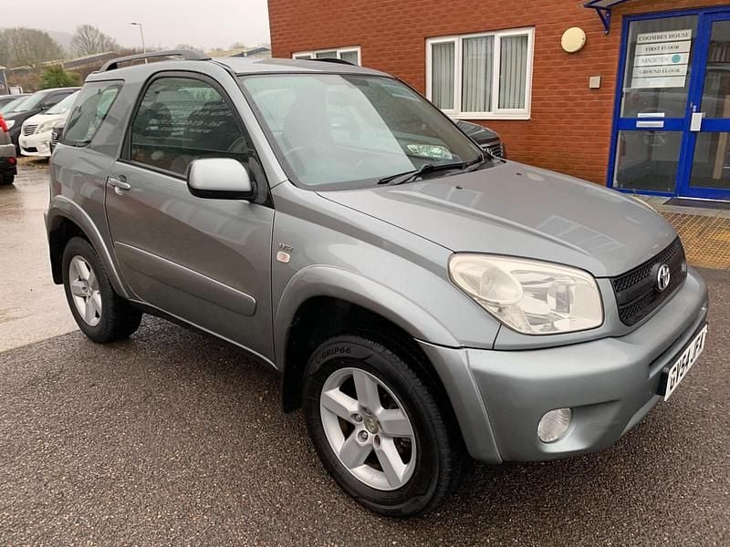 Used Toyota RAV4 147 HP (108 kW) 2004 Green SUV